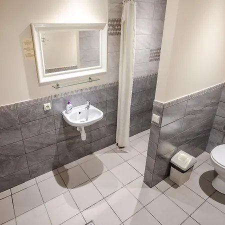 Hotel Veldzes Nams 2*